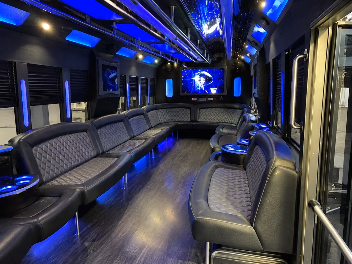 Dearborn Heights Homecoming & Prom Party Bus Rentals