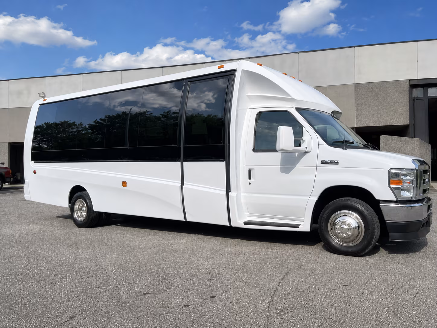 Dearborn Heights Wedding Transportation & Shuttle Service