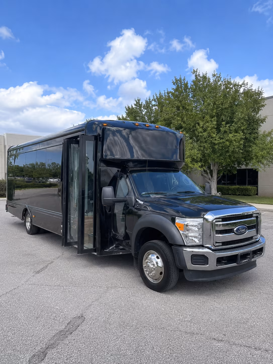 Dearborn Homecoming & Prom Party Bus Rentals