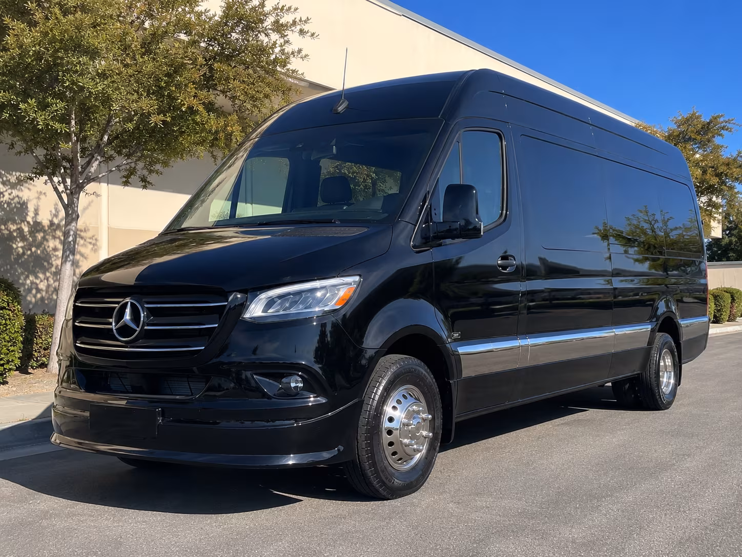 Toledo Airport Shuttles & Transportation
